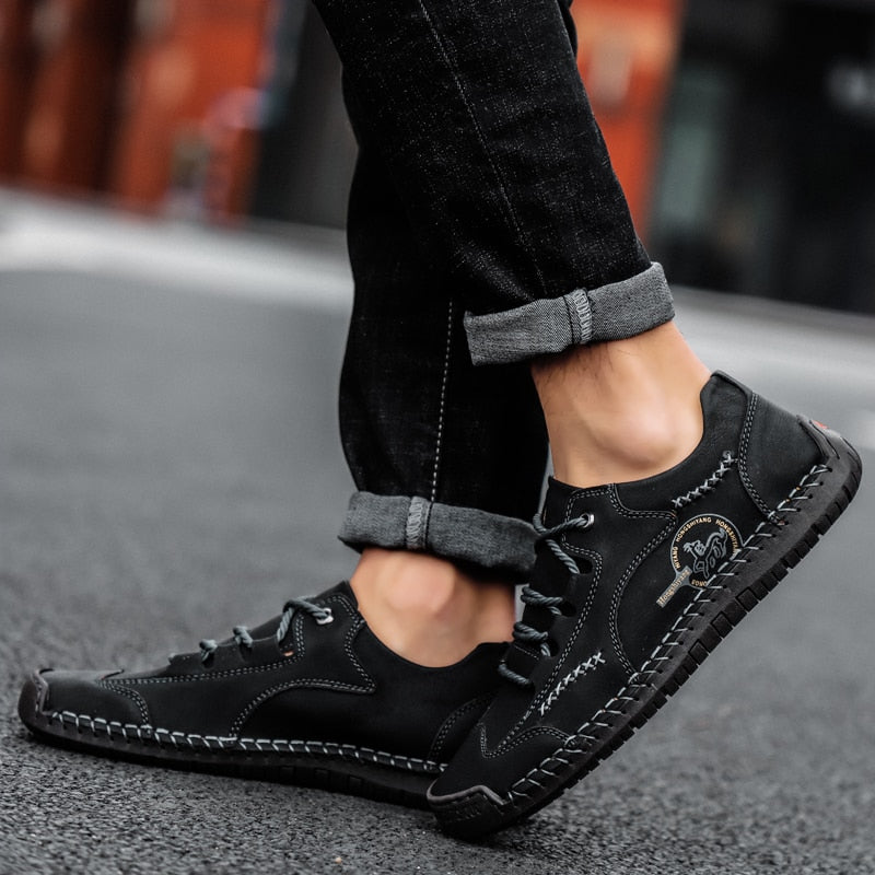 Handmade Men's Casual Shoes Leather Men's Moccasins Loafers Outdoor Men Driving Shoes Non-slip Men's Sneakers Zapatillas Hombre